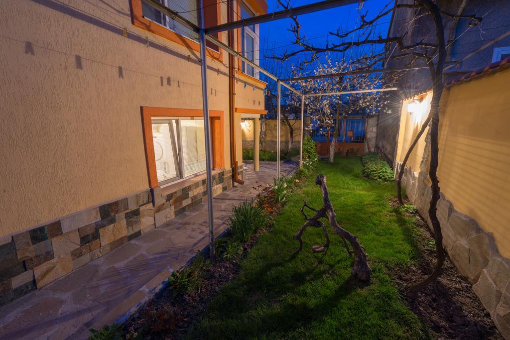 Marinovata Kashta Guest House Veliki Preslav Luaran gambar